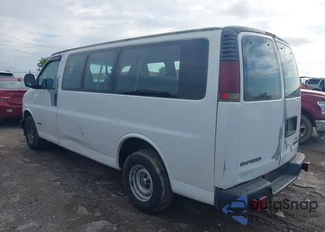 2001 Chevrolet Express from USA, damaged, VIN 1GNFG15W211209316